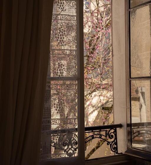 膳宿费 L Escapade Place Voltaire