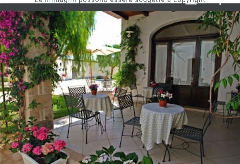 پانسیون Room In Bb  Stunning Quadruple Room In Ancient Masseria Near The Sea In A Quiet Olive Trees