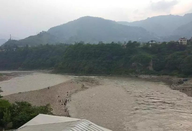 Sangam Hotel Muzaffarabad