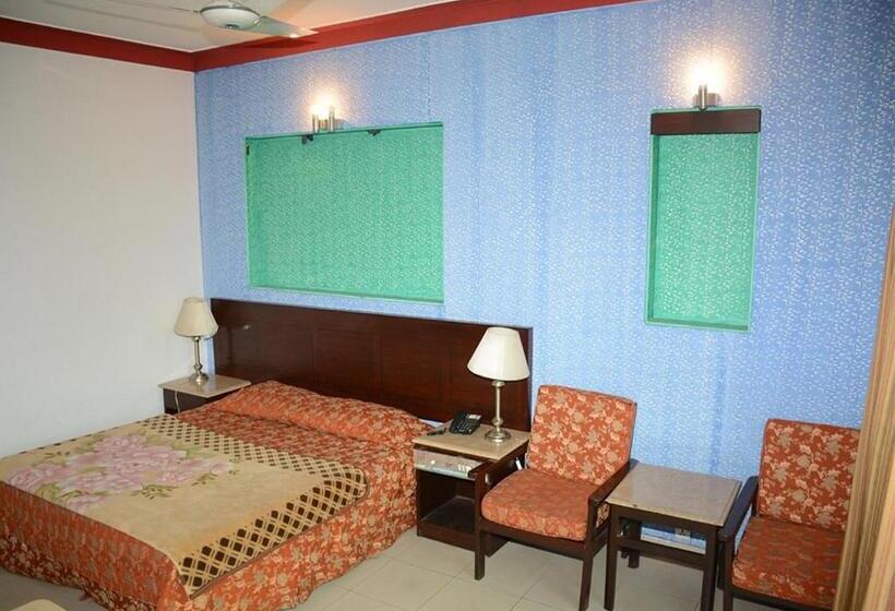 Sangam Hotel Muzaffarabad