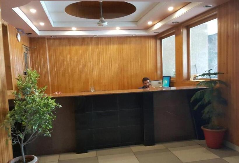 Sangam Hotel Muzaffarabad