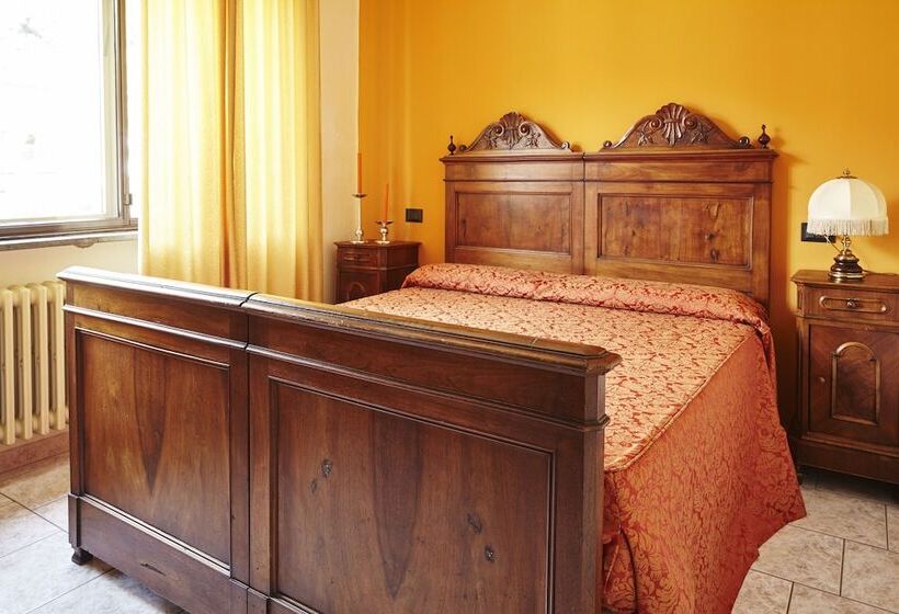 בית מלון כפרי 2000