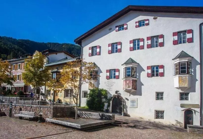 هتل Ansitz Kandelburg