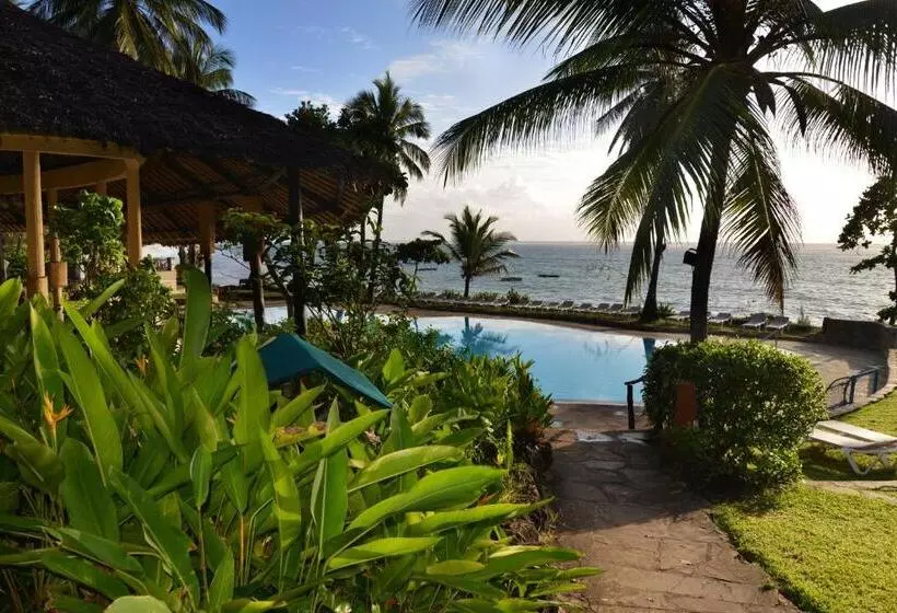 هتل Baobab Beach Resort & Spa