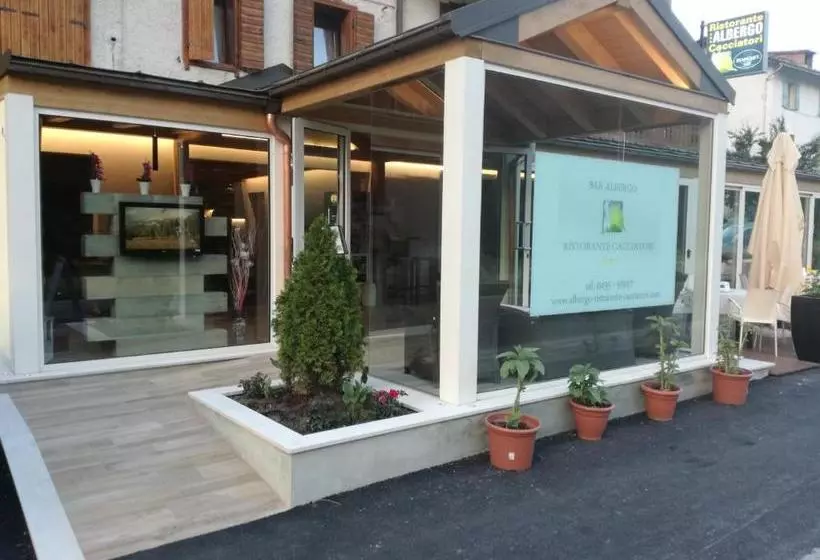 Otel Albergo Ristorante Cacciatori