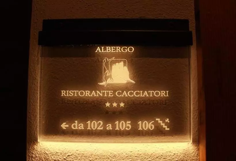 Otel Albergo Ristorante Cacciatori