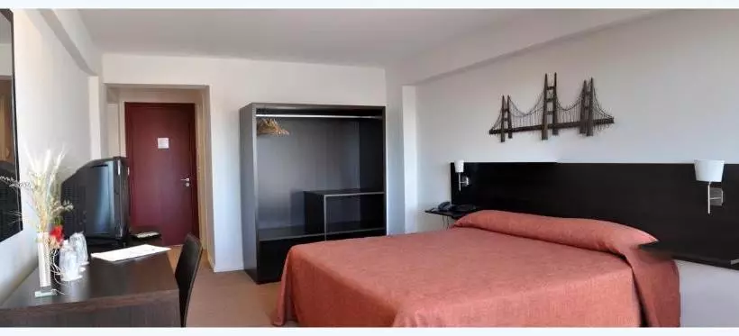 فندق Casino San Eugenio Del Cuareim