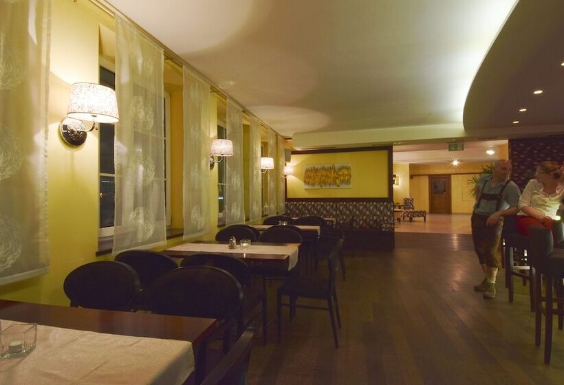 ホテル Der Abtenauer