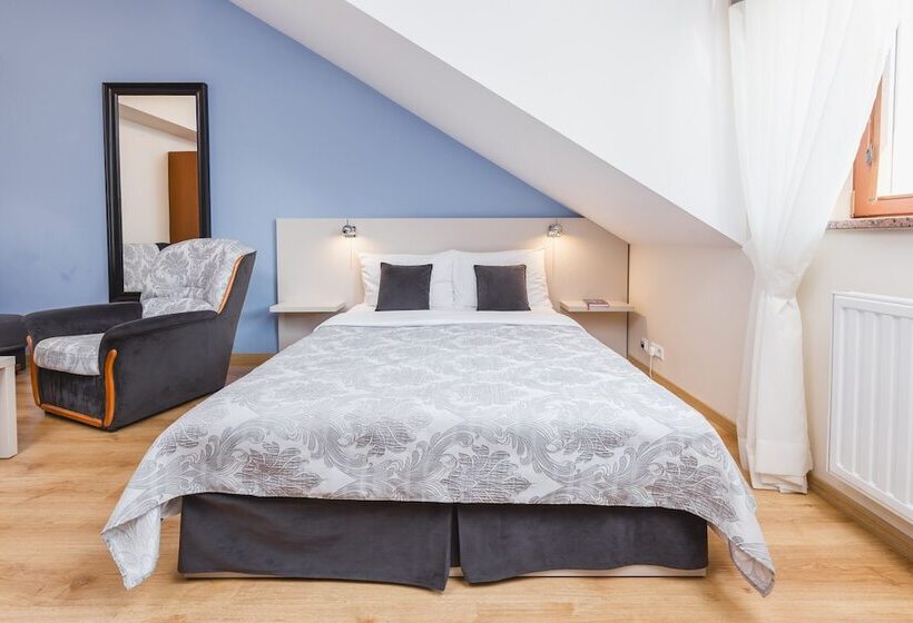 בית מלון כפרי Domus Mater