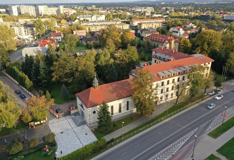 בית מלון כפרי Domus Mater