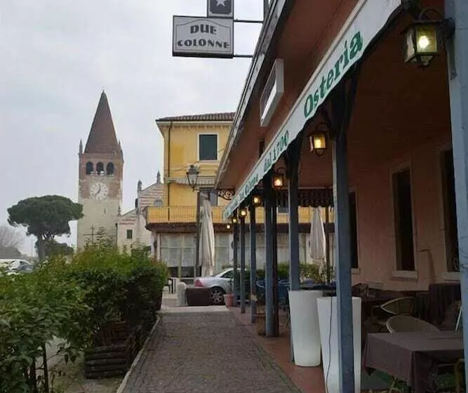 בית מלון כפרי Due Colonne