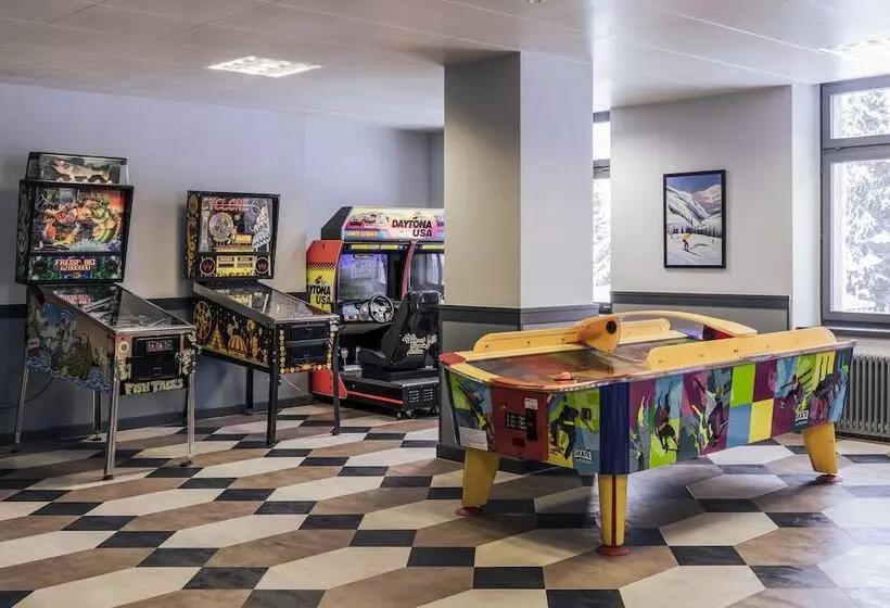 فندق Altein Arosa