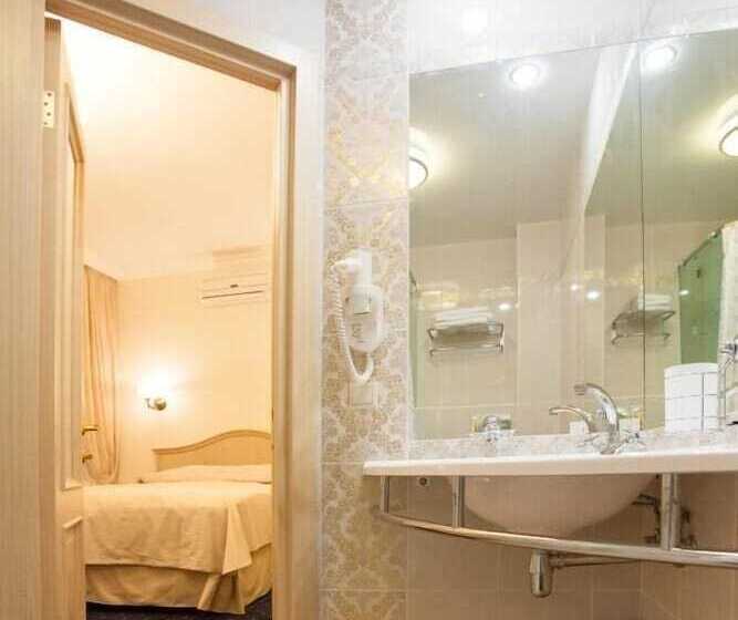 ホテル Green Line Samara