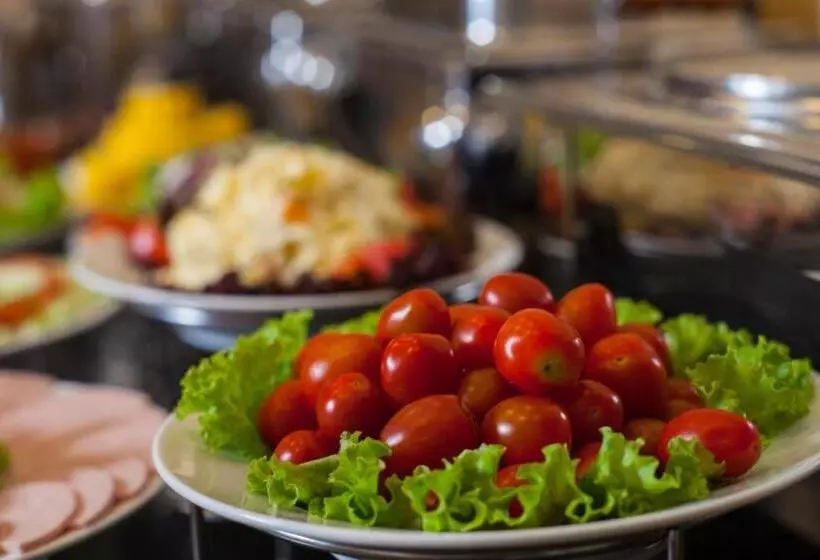 هتل Helios Legend