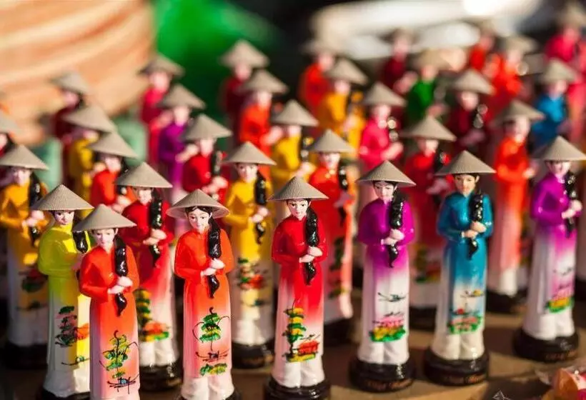 هتل Helios Legend