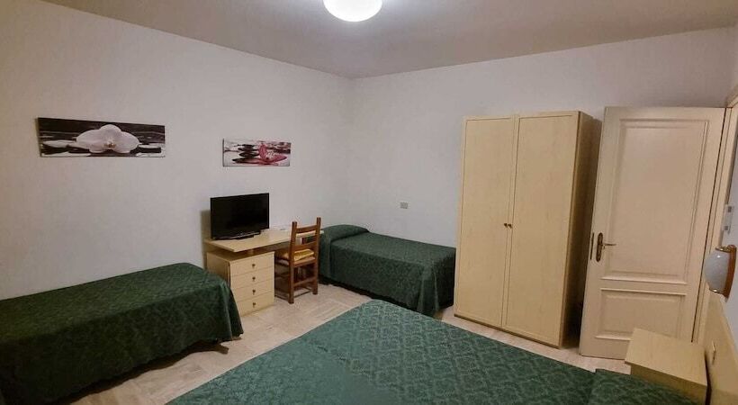 Отель I Platani