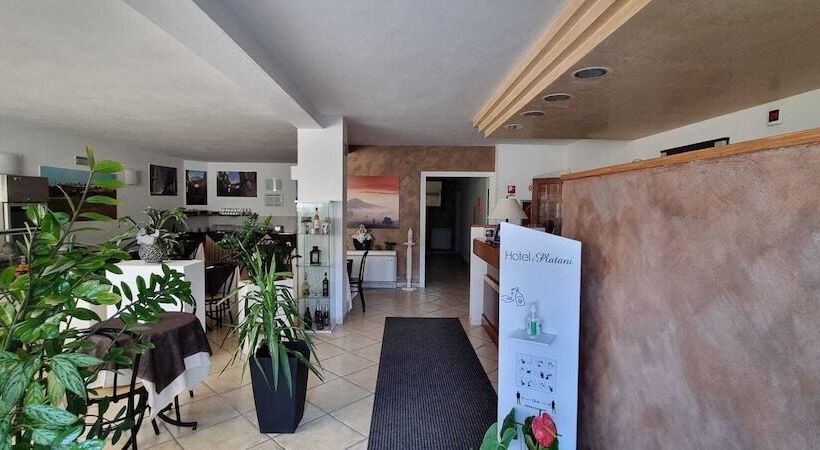 Отель I Platani