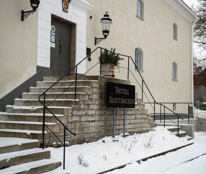 בית מלון כפרי L Slottsbacken