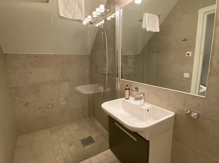 בית מלון כפרי L Slottsbacken