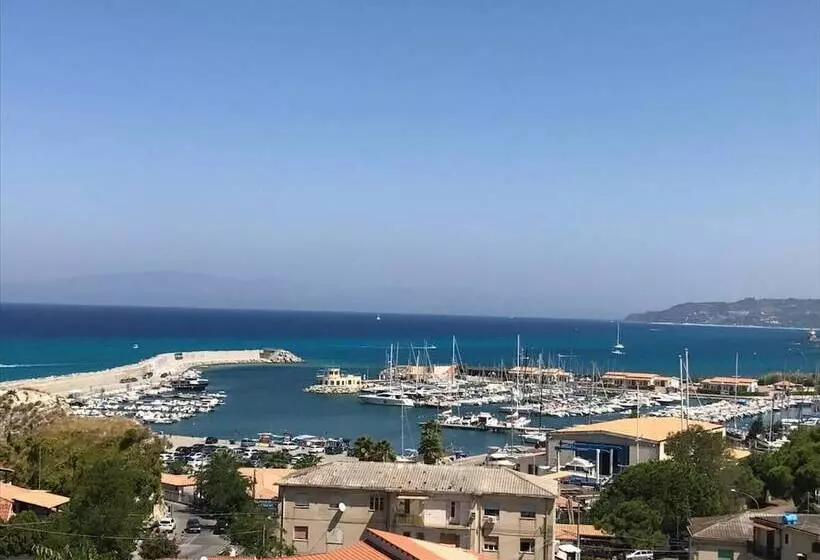 Отель Ananea Tropea Yachting Resort