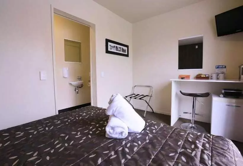 فندق Rainforest Retreat