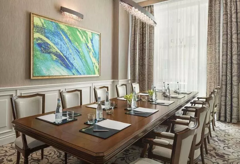 호텔 Ramada By Wyndham Kazan City Center