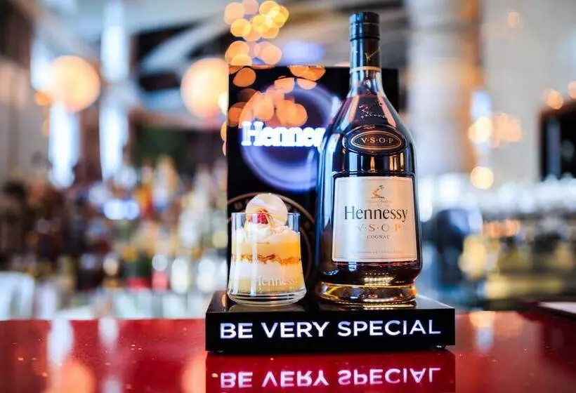 호텔 Ramada By Wyndham Kazan City Center