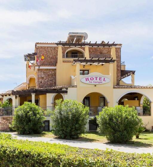 فندق Sa Suergia