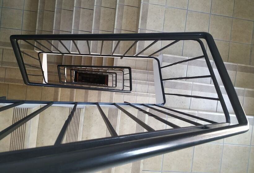 فندق Stare Miasto Old Town