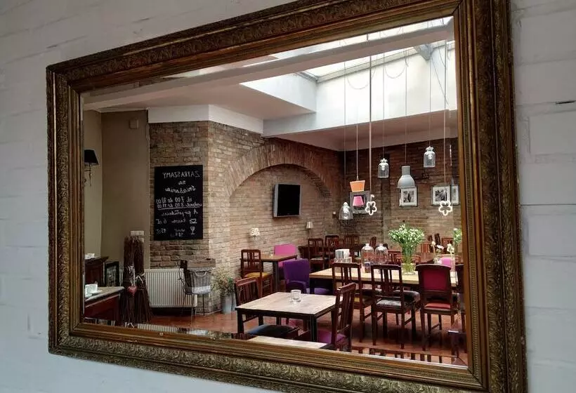 Hotelli Stare Miasto Old Town