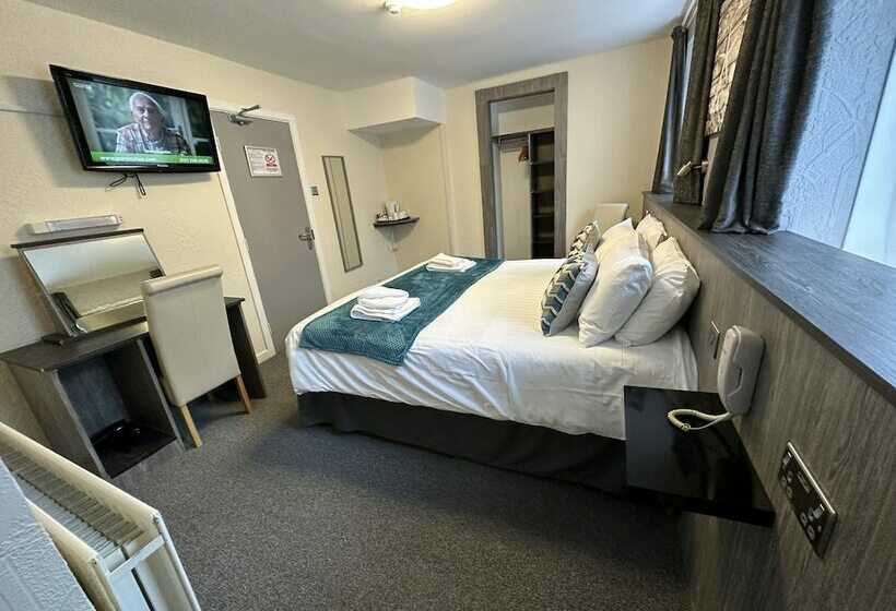 בית מלון כפרי The Port