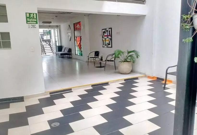 هتل Torre Del Viento Cali