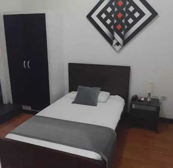 هتل Torre Del Viento Cali