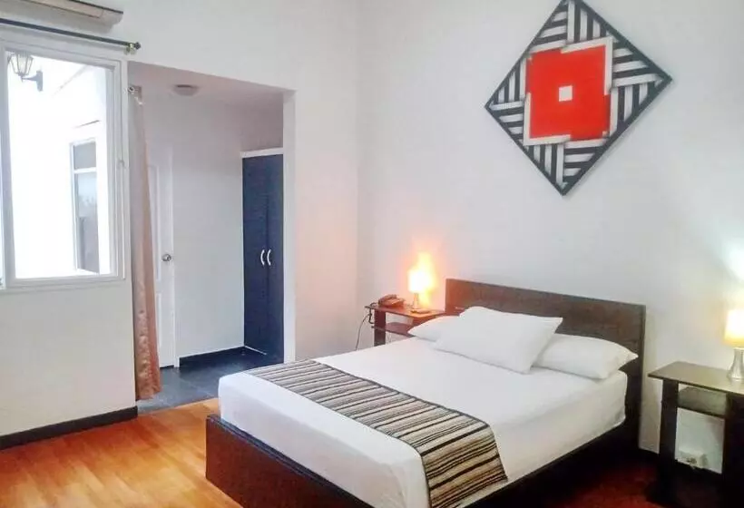 هتل Torre Del Viento Cali