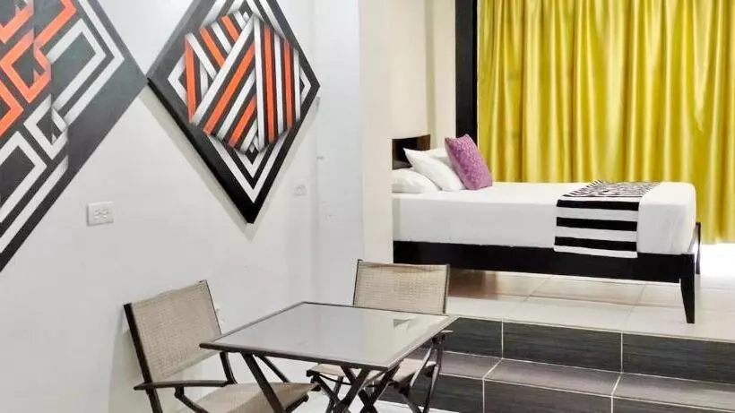 هتل Torre Del Viento Cali