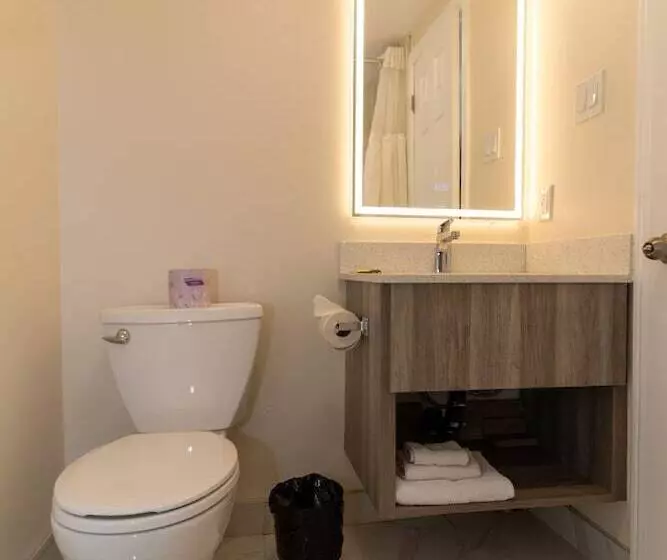 מוטל Borden Inn And Suites