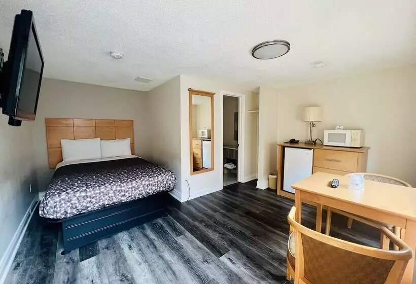 מוטל Borden Inn And Suites