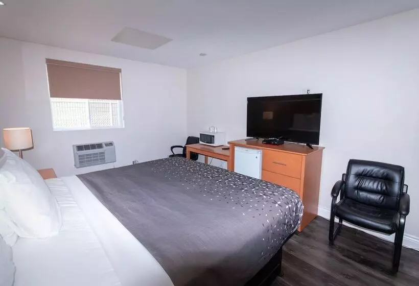 מוטל Borden Inn And Suites