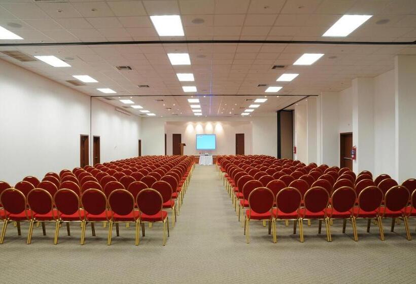 منتجع Royal Decameron Mompiche   All Inclusive