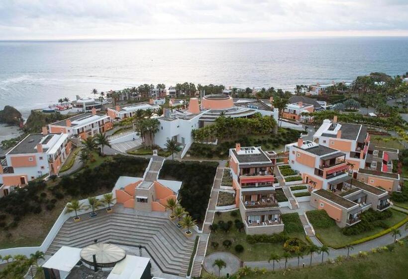 منتجع Royal Decameron Mompiche   All Inclusive