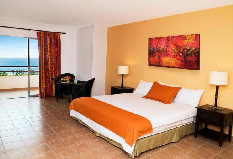 منتجع Royal Decameron Mompiche   All Inclusive