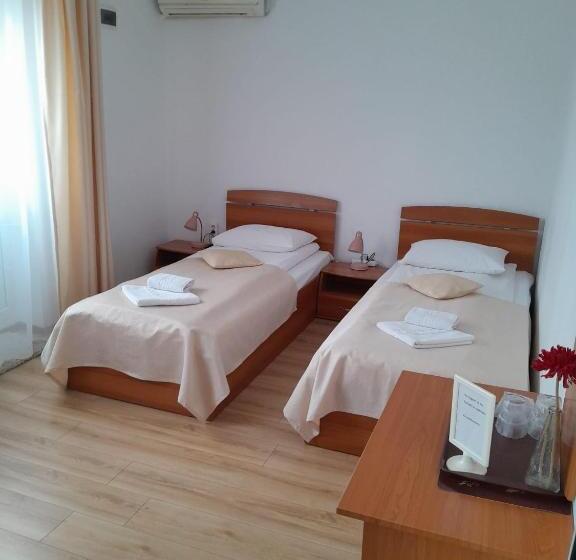 Old Pensiunea Otopeni