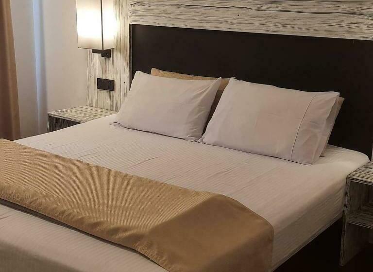 ペンション Amarasinghe Guest House