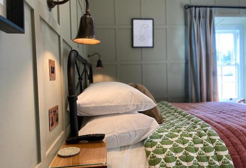 פנסיון The White House