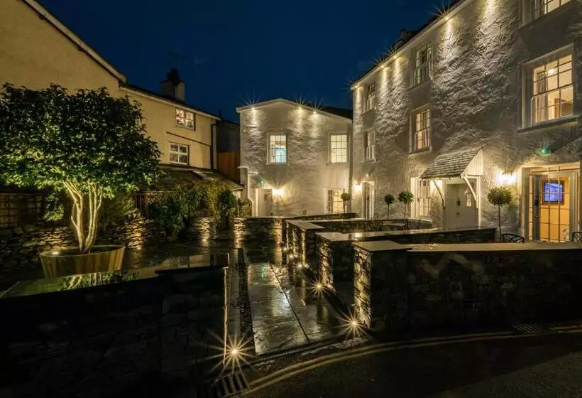 Majatalo The White House