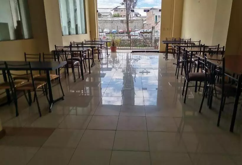 Hotel 4 Rios