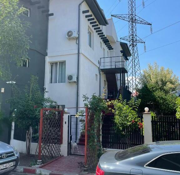 پانسیون Vila Davi