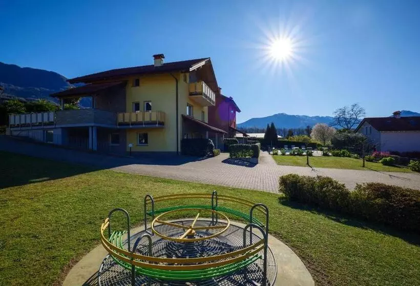 Residence Girasole Casa Rossa A