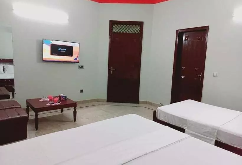 هتل Cosy Inn Guest House