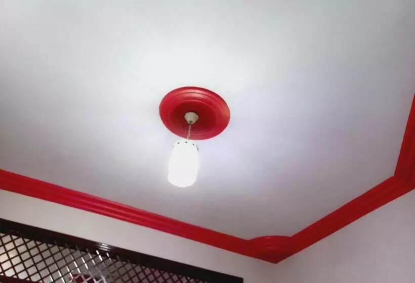 هتل Cosy Inn Guest House